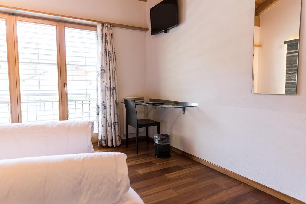 Schnider Bed&Breakfast Und Cafe Vals Exterior photo