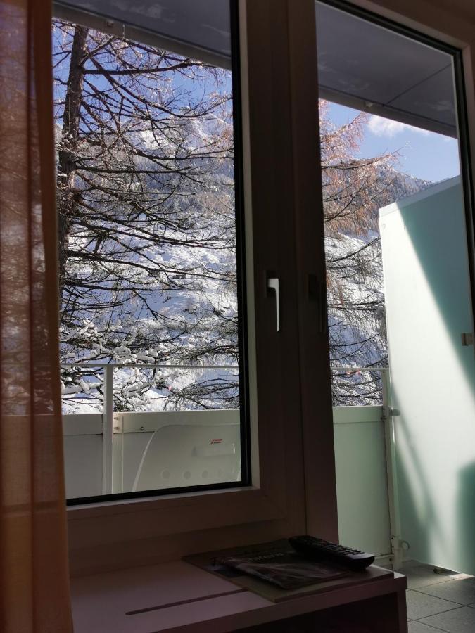 Schnider Bed&Breakfast Und Cafe Vals Exterior photo